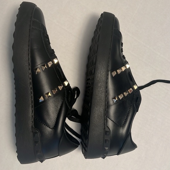 Valentino RockStud sneakers - Picture 4 of 8